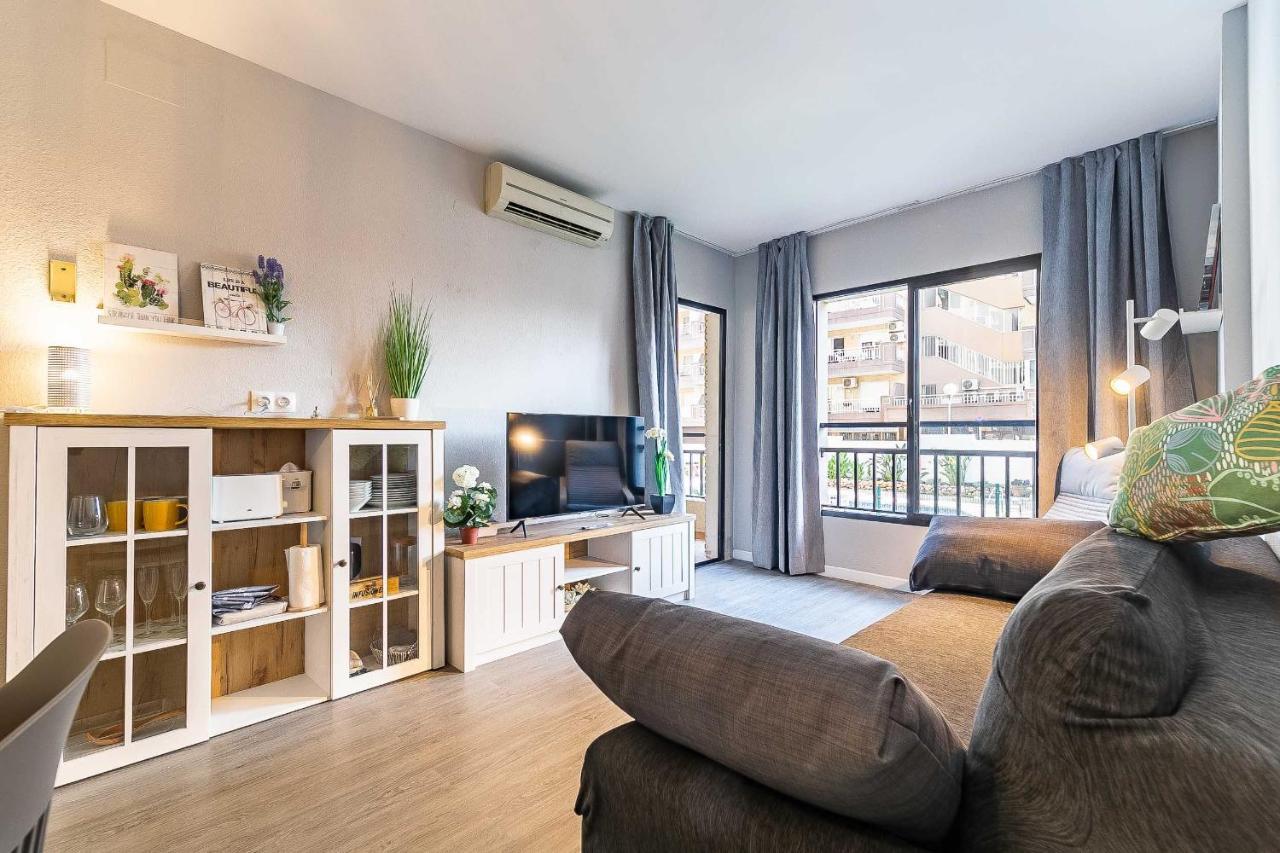 76-Lovely Beach Front Apartment In Fuengirola Esterno foto