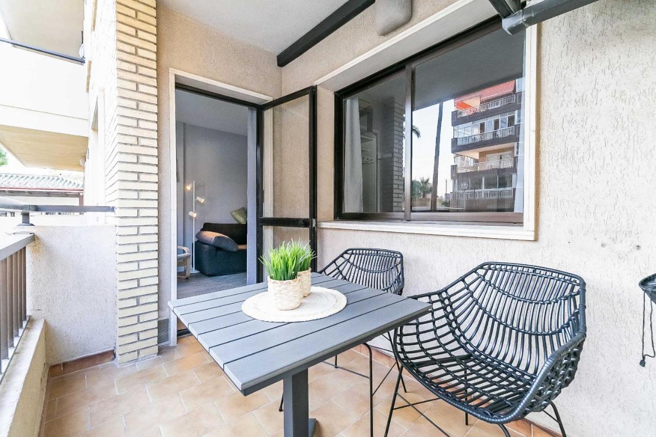 76-Lovely Beach Front Apartment In Fuengirola Esterno foto